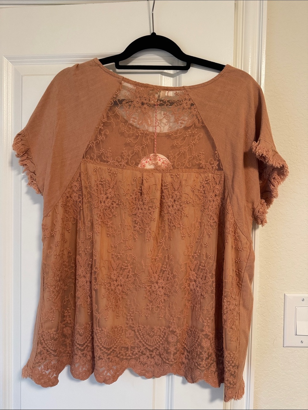 NWT Umgee Mauve Dusty Rose Short Sleeve Linen-Blend Tunic with Lace Back